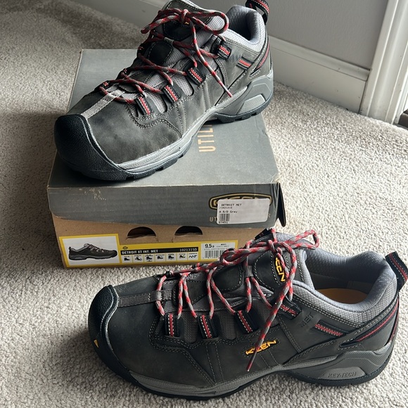 KEEN Utility Footwear Steel Toe, Metatarsal Guard Work Boots. - Picture 2 of 9